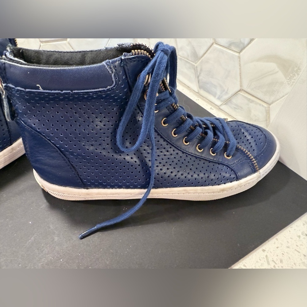 Rebecca Minkoff Woman’s Cobalt Blue Leather Hi Top Sneakers Size 6.5 Zipper Lace